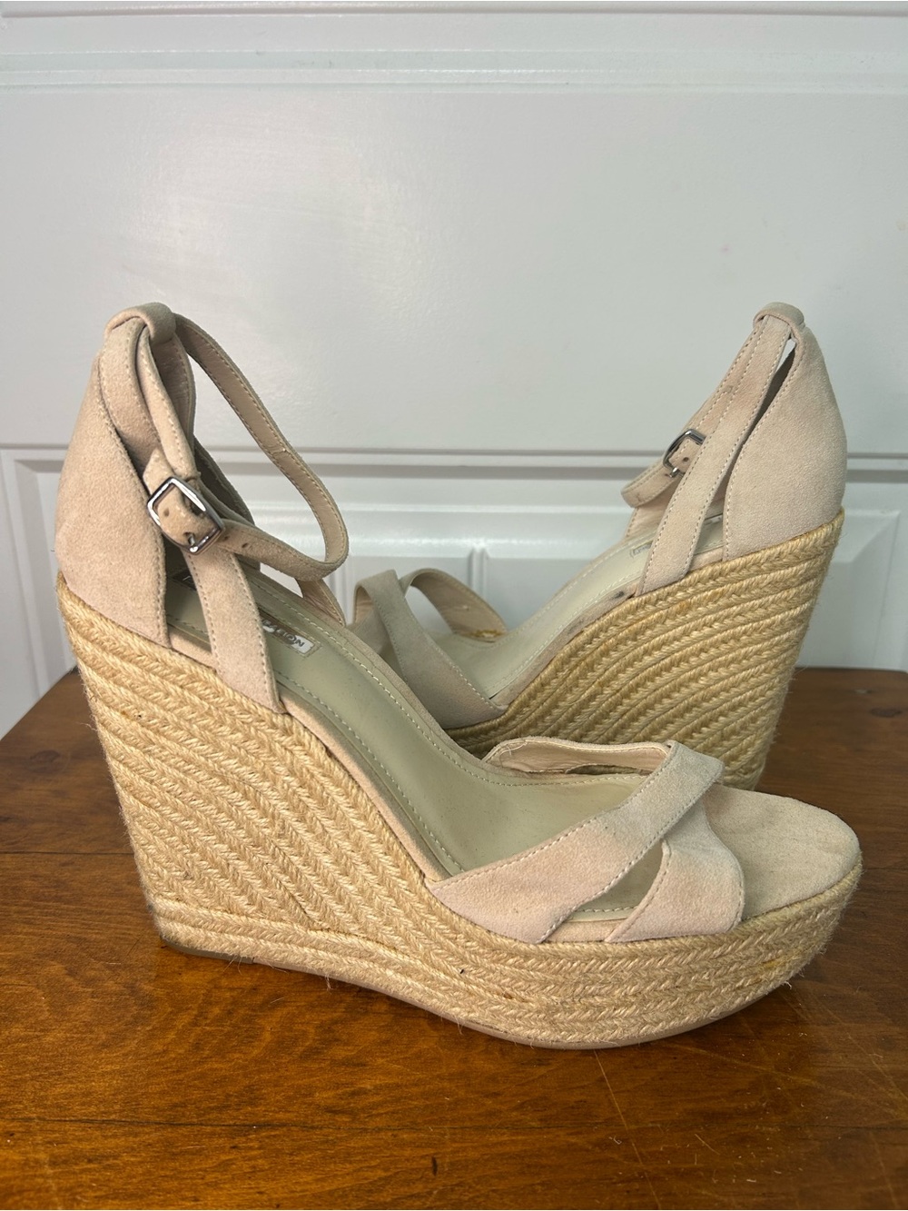 BCBG Beige Suede Espadrille Wedge Sandals size 11